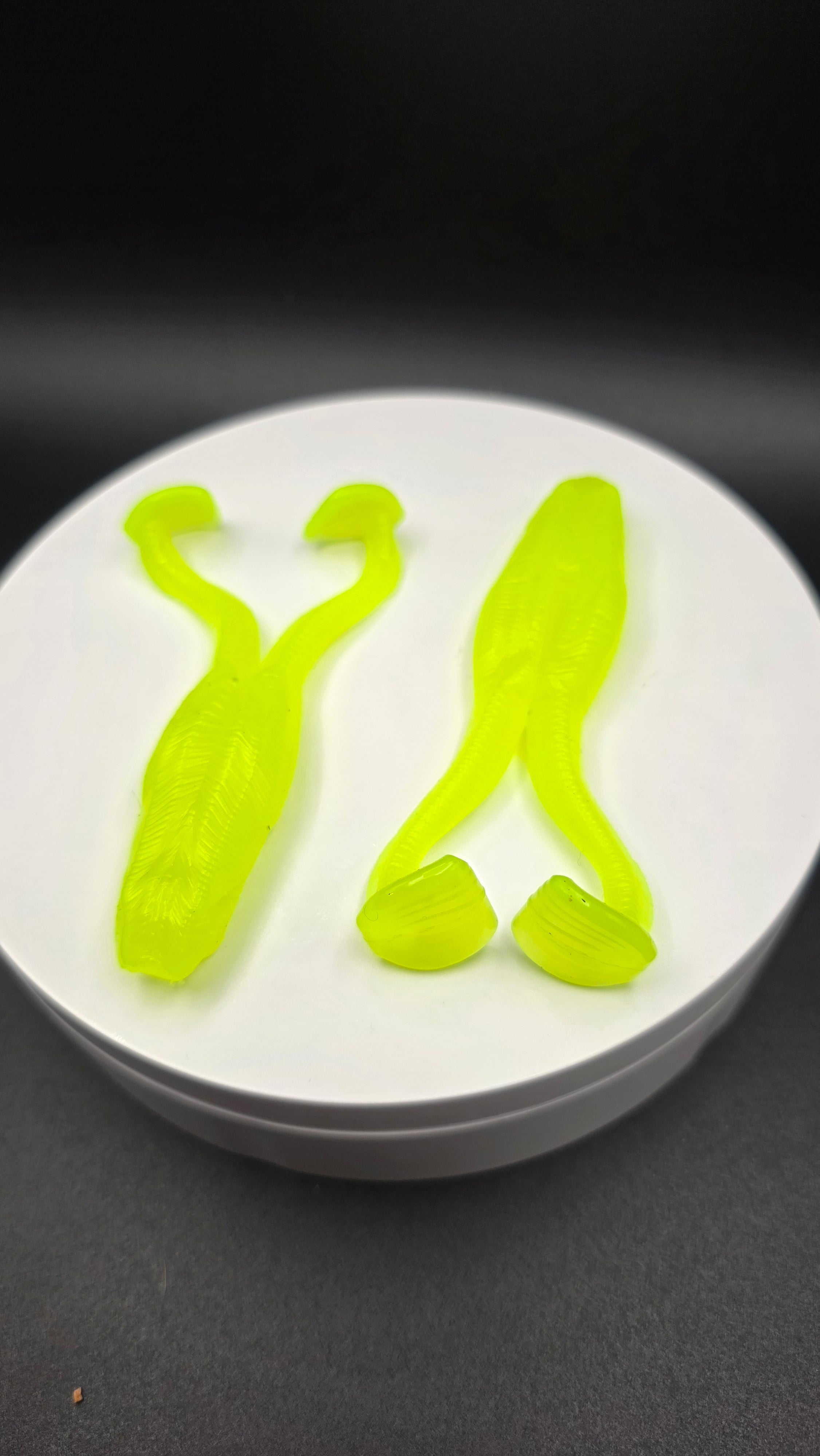 4pc. BUZZ FROG - 3.5"