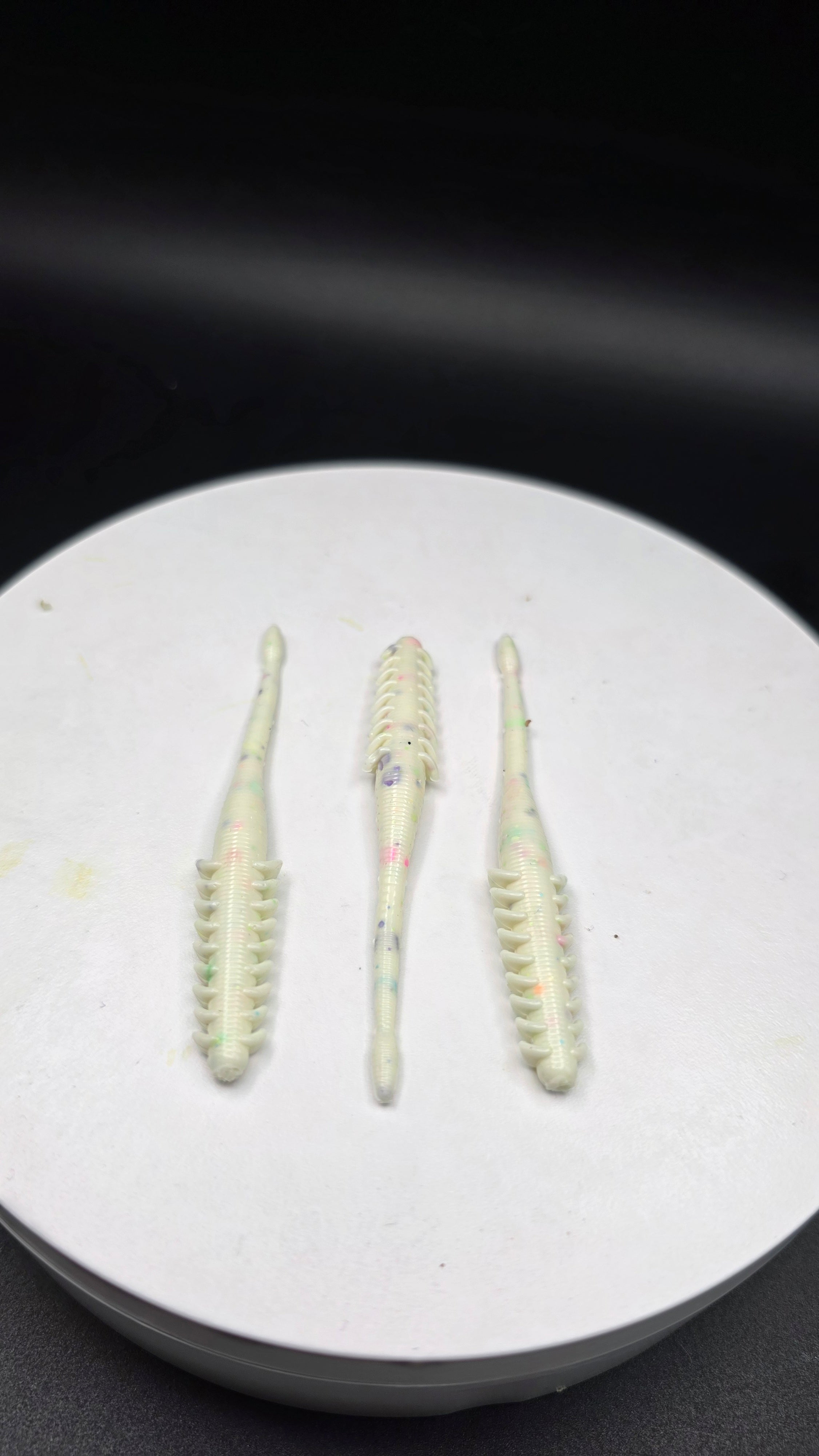 2.8" - Bloodshot Finesse Worm
